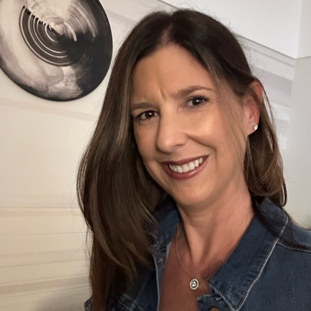 Meet your Posher, Suzanne